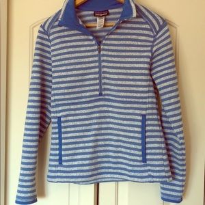 Patagonia Women’s 1/4 zip sweater with pockets